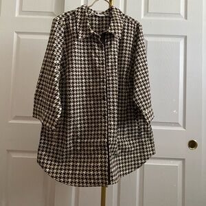 Joan Rivers Black and White Houndstooth Top